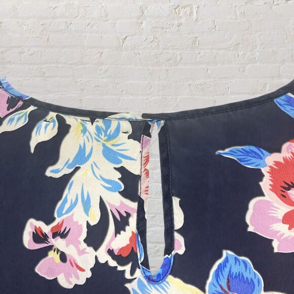 Yumi Kim Shacara Silk Blouse S Floral Crochet Trim Cinched Waist V-Neck - Picture 5 of 16